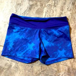 Under Armour Woman Compressions shorts